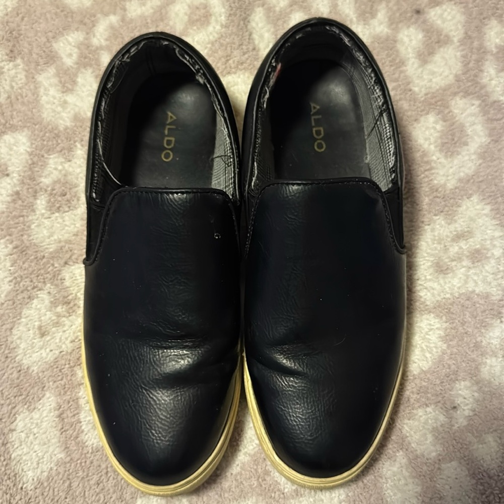 Aldo shoes. Size 8